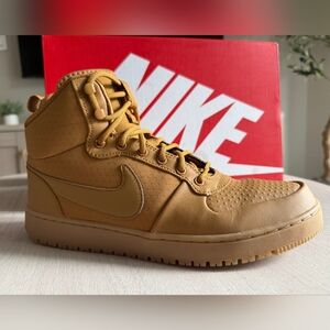 Men's Nike Court Borough Mid Winter